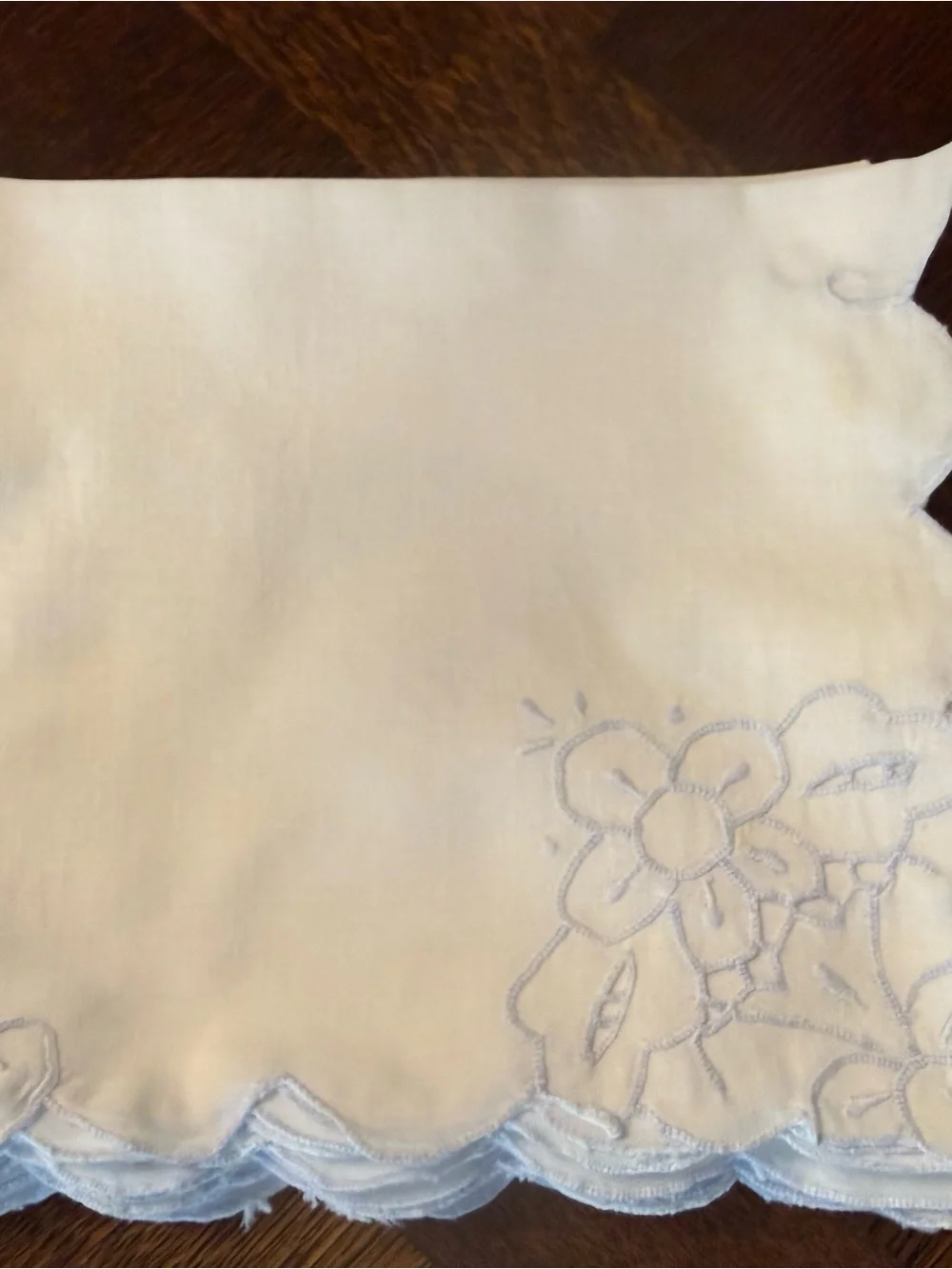 Set of 11/12 Vintage Embroidered Scallop Edge White Linen Napkins